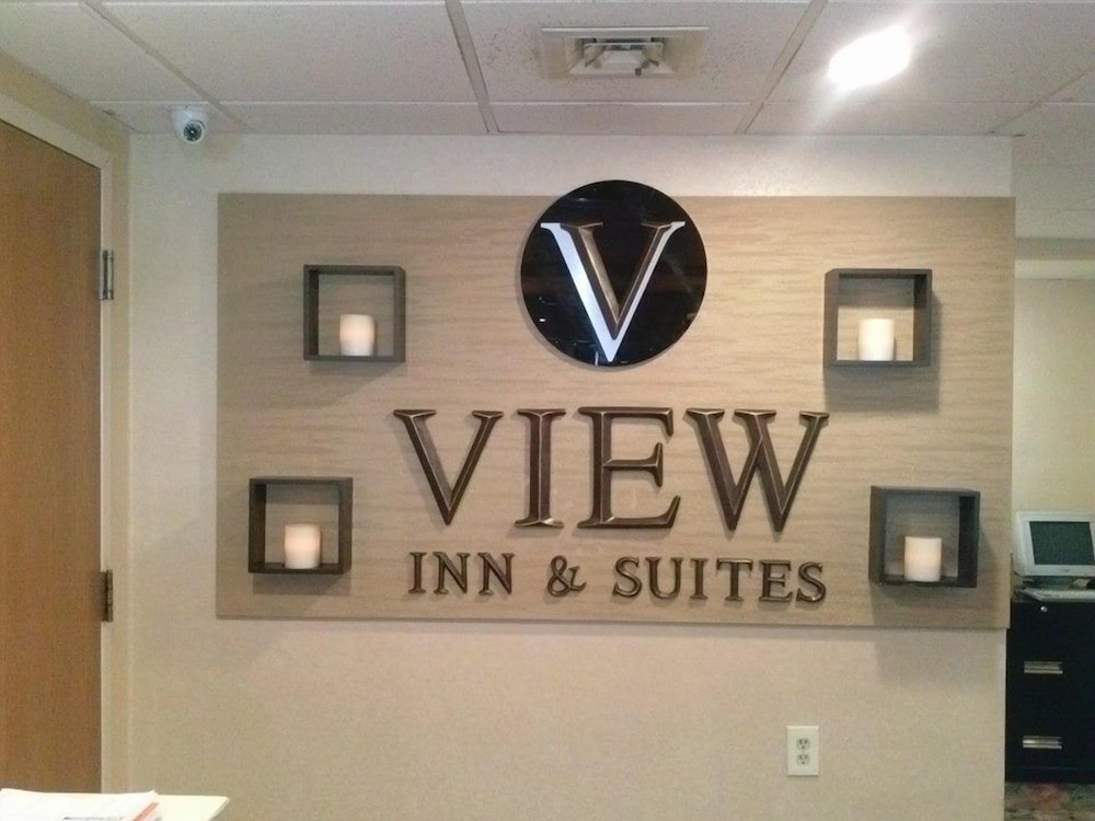The View Inn & Suites - photo 5