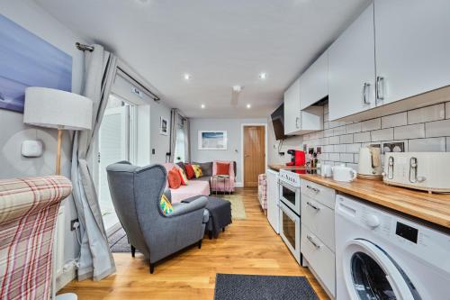 Central Harbour Apt for 7 Princess Green 4 — 4-Star Luxury Hotel in Portrush, United Kingdom