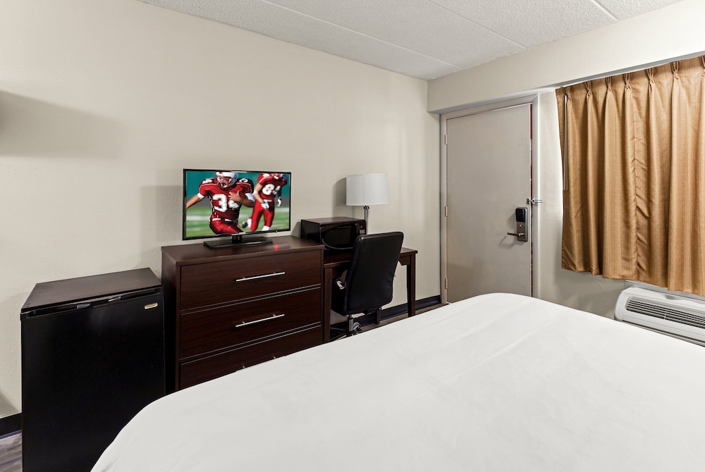Red Roof Inn Springfield IL - photo 13
