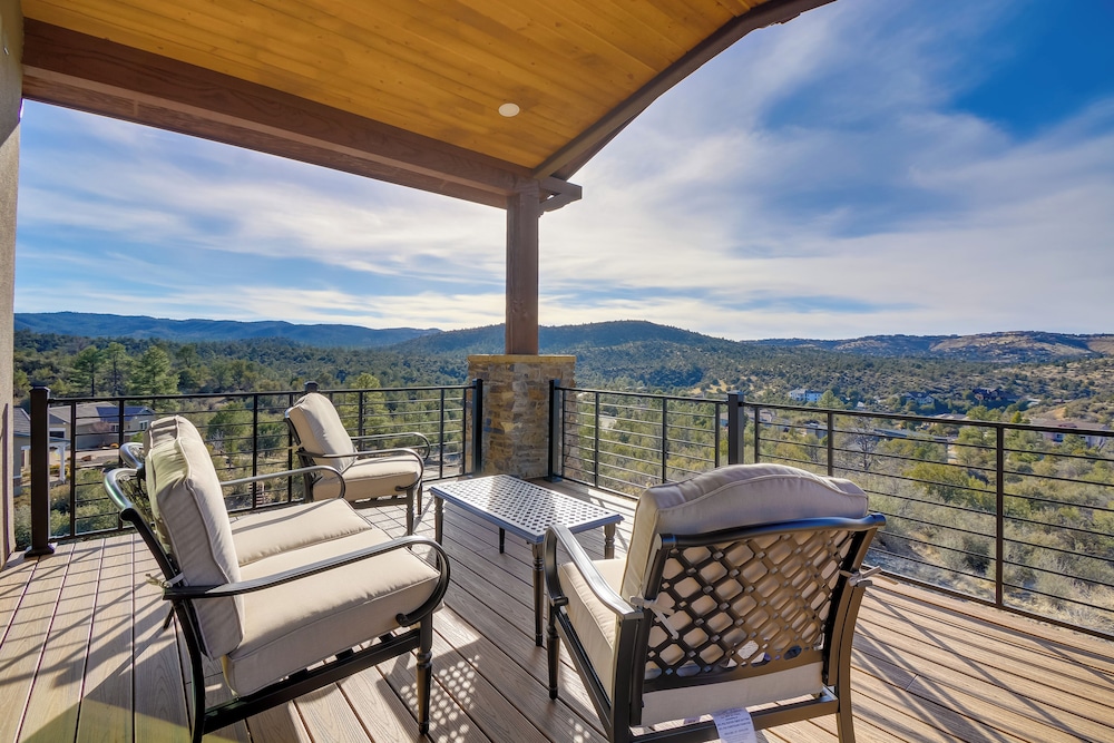 Mtn View Gem with Game Room and Fire Pit in Prescott — 4-Star Luxury Hotel in Prescott, United States