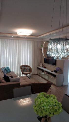 Meia Praia Apto Fino Acabamento 3 suítes e 2 garagens