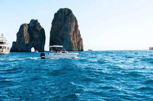 Casa Teresinella Garden — 4-Star Luxury Hotel in Torre Annunziata, Italy