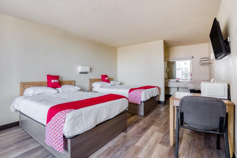 OYO Hotel Waco University Area I 35 - photo 23