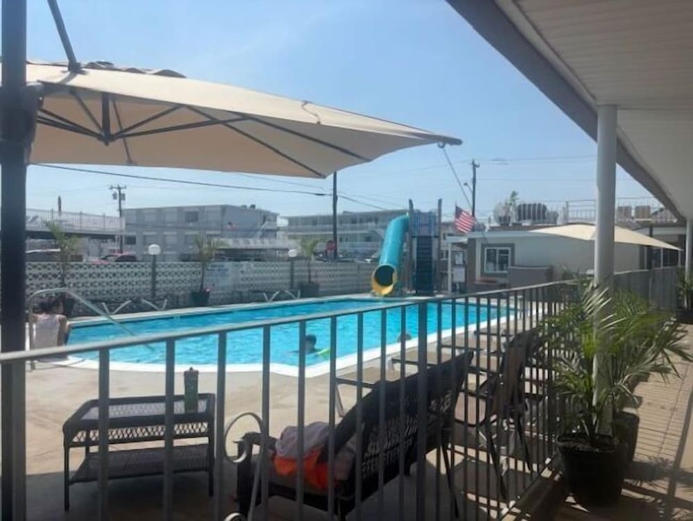 Pyramid Resort Motel - photo 15