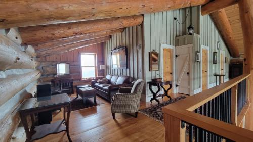 Firefly Creek Lodge - photo 17