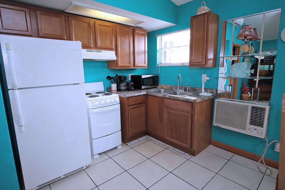 Whispers Resort By Affordable Beach Condos - photo 34