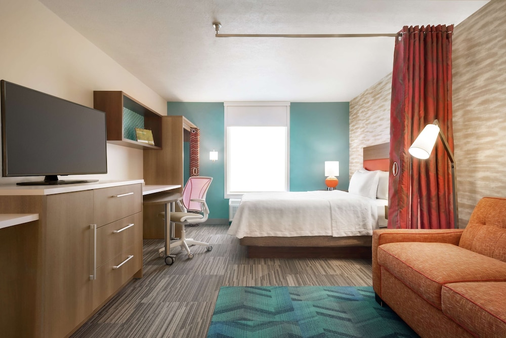 Home2 Suites by Hilton Bismarck - photo 10