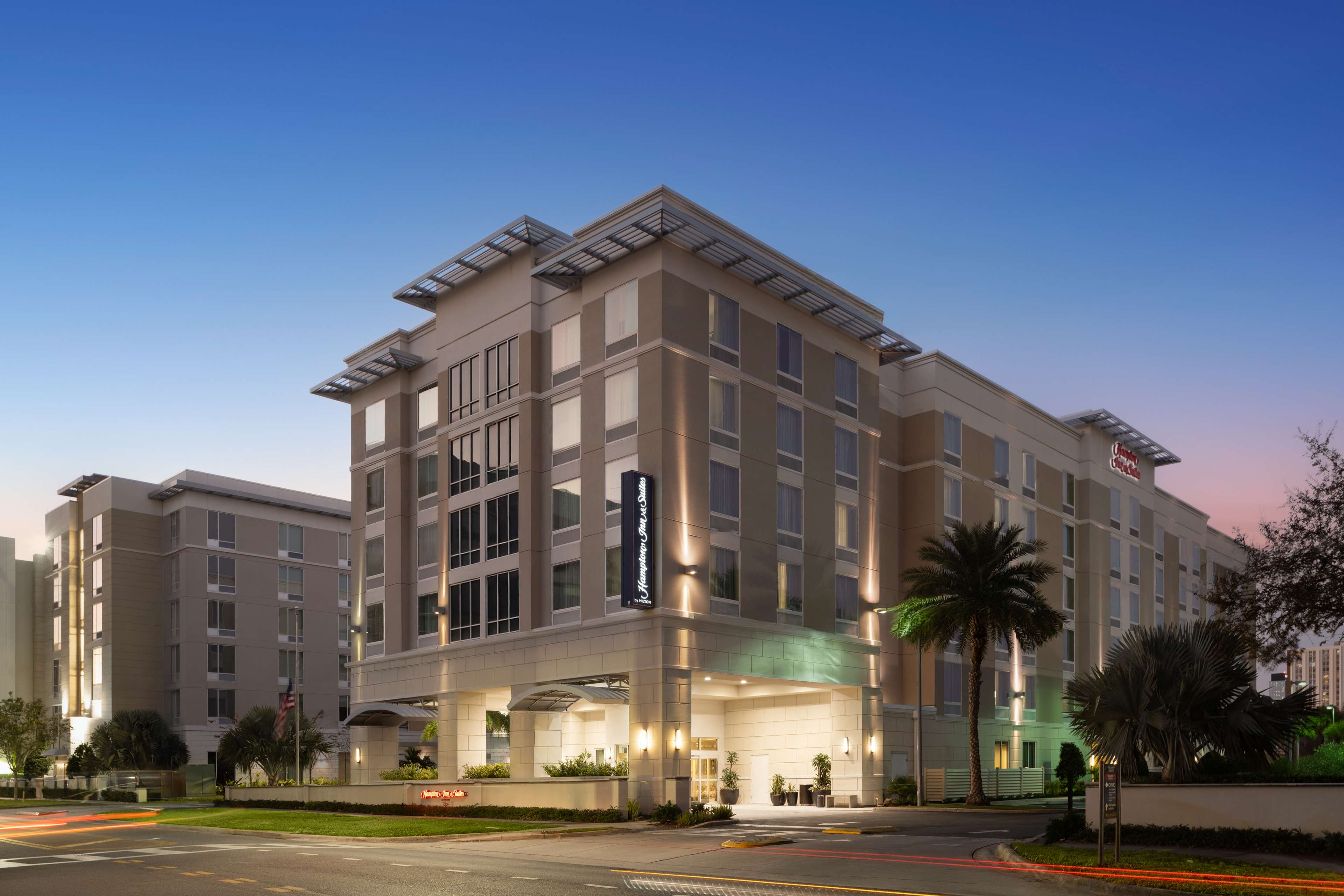 Hampton Inn & Suites Orlando Downtown South Medical Center - photo 2