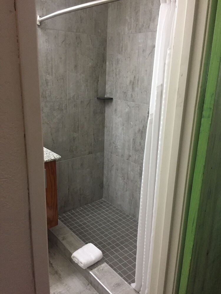 402 Hotel - photo 26