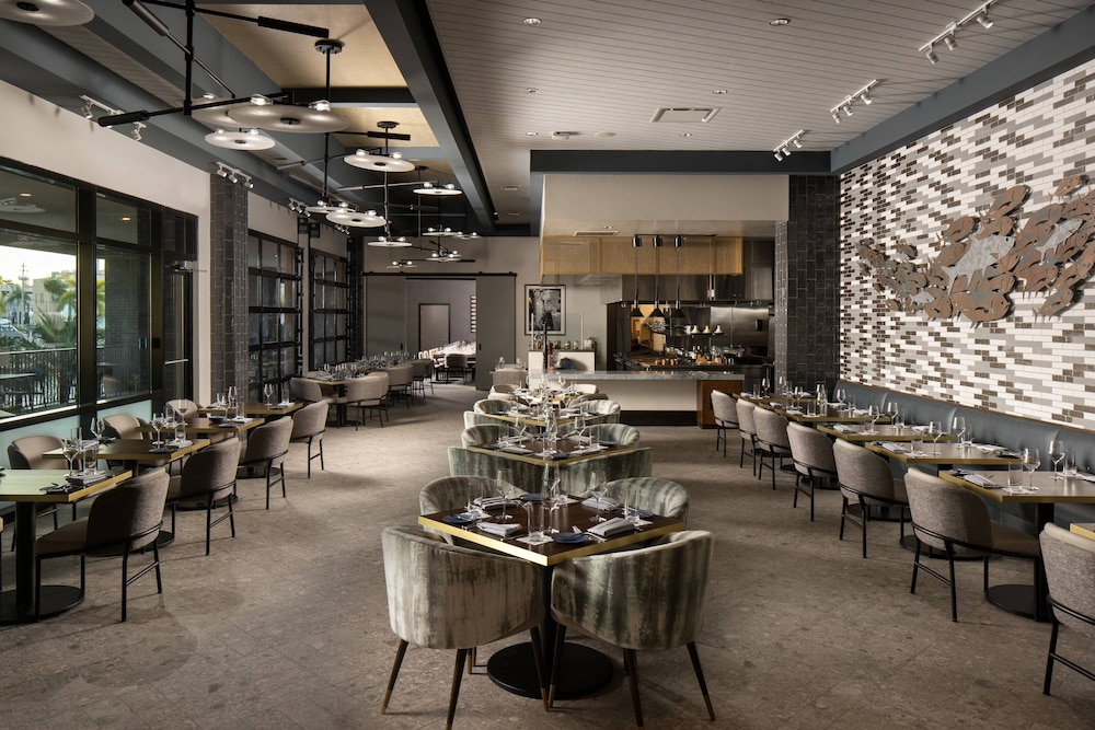 Luminary Hotel & Co. Autograph Hotels - photo 29