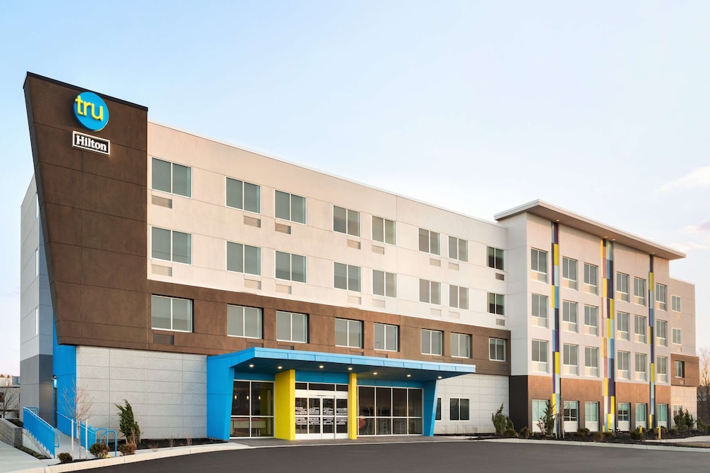 Tru by Hilton York - featured photo