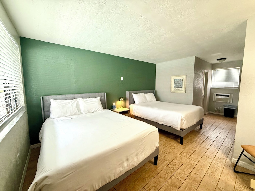 iBeach Resort - photo 22