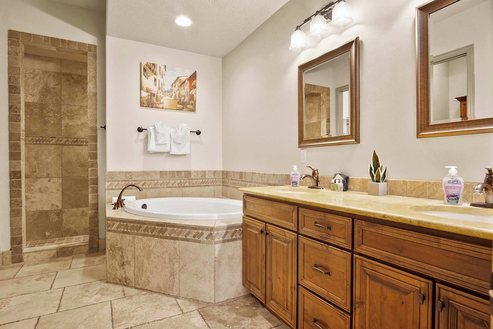 Oasis Escape Resort Amenities - photo 12
