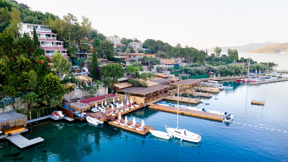 Baldan Suites Boutique Hotel Restaurant — Marmaris