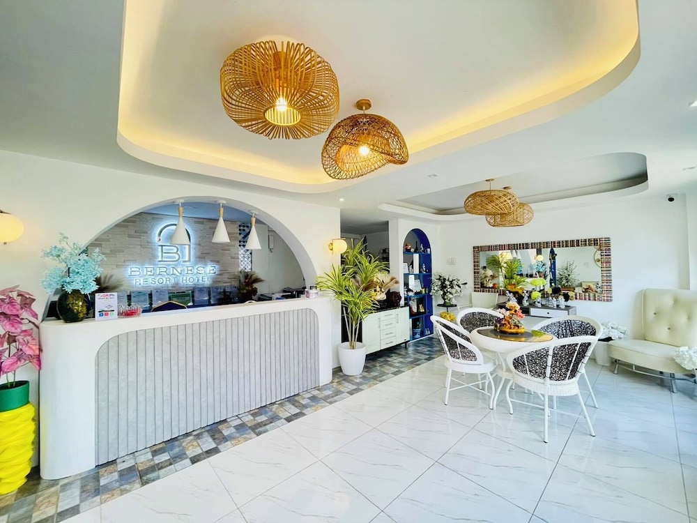 Bernese Resort Hotel powered by Cocotel — Ligao — photo 5