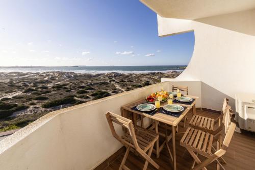 Baleal Blue Sky — 4-Star Luxury Hotel in Ferrel, Portugal