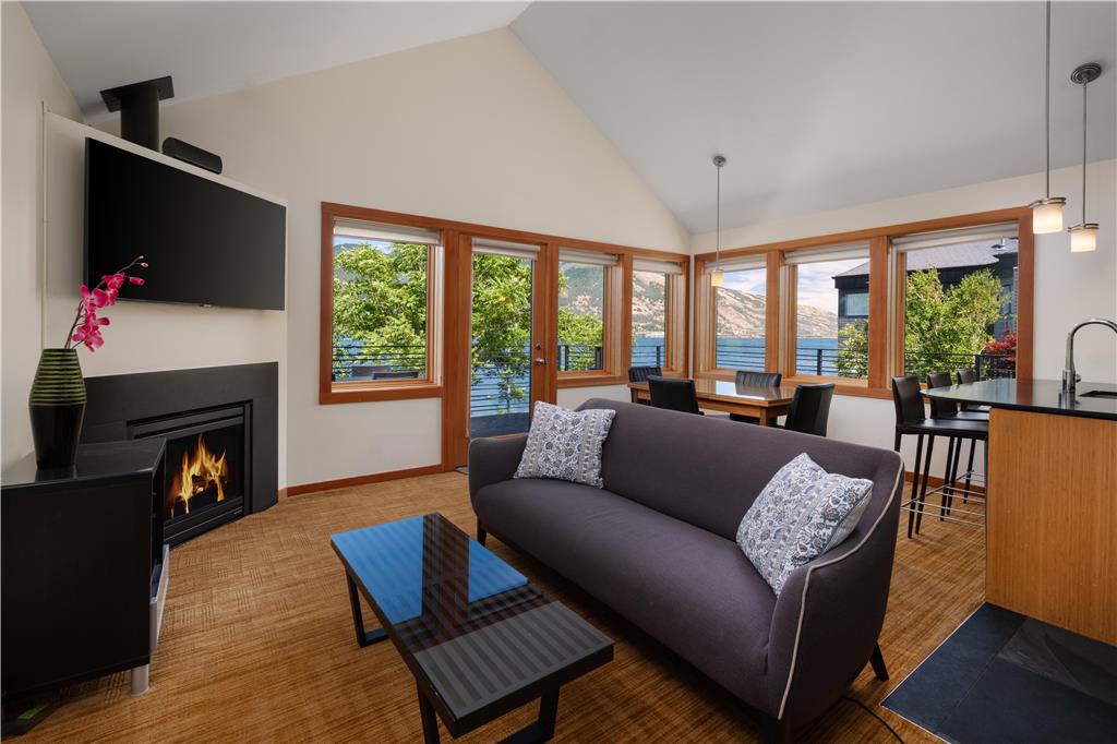 Best Western Plus Hood River Inn - photo 48