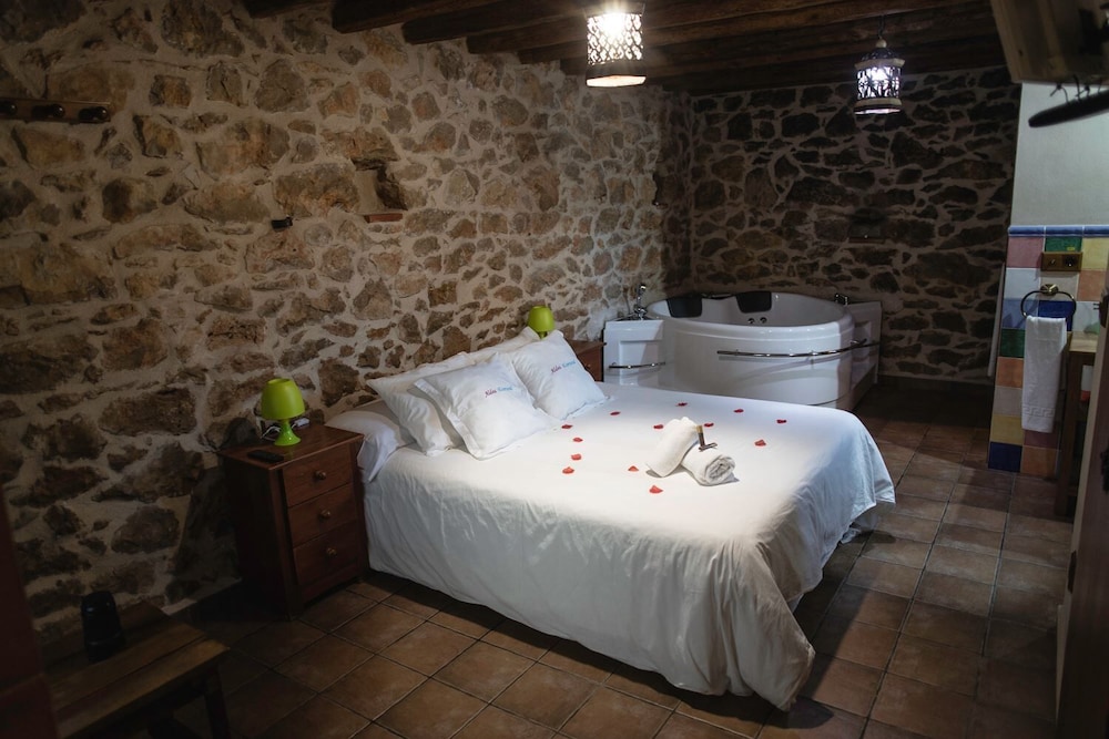 Aldea Ecorural — 4-Star Luxury Hotel in Albocasser, Spain