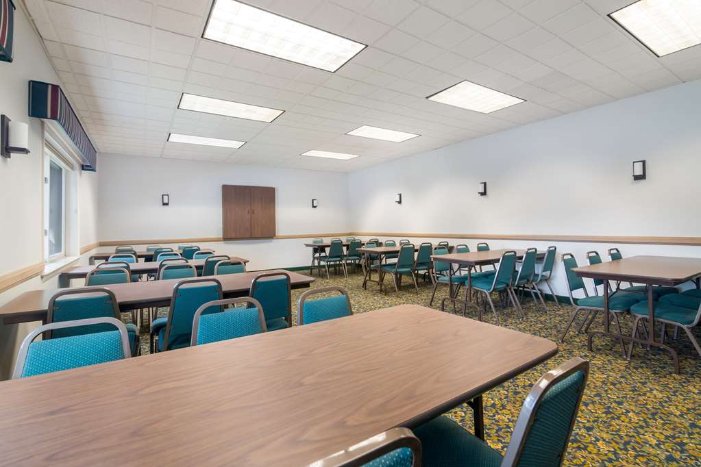 Best Western Saranac Lake - photo 8