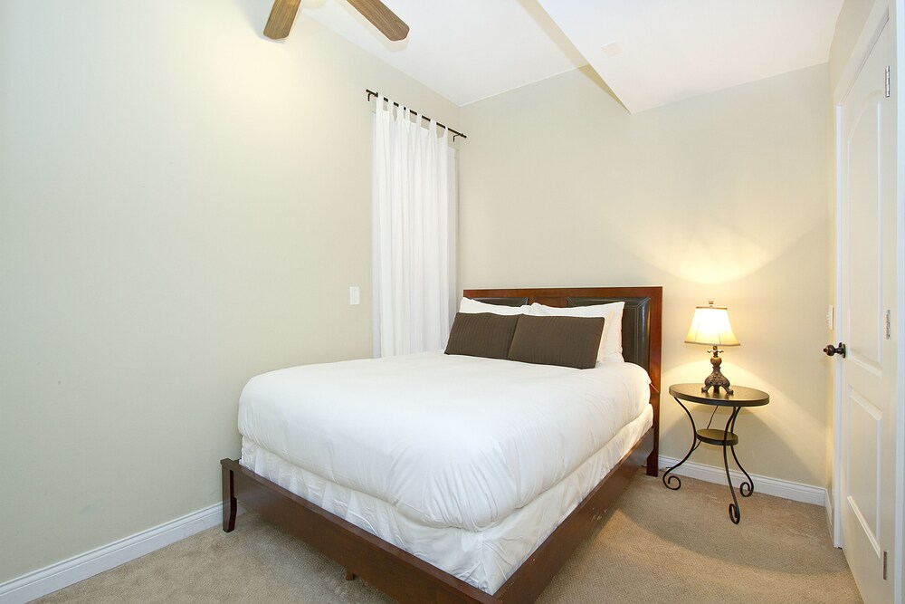 Lovely 3BR in Lake View by Sonder - photo 8