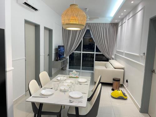 Zen Inhouse Playground Pinnacle Sri Petaling — 4-Star Luxury Hotel in Kuala Lumpur, Malaysia