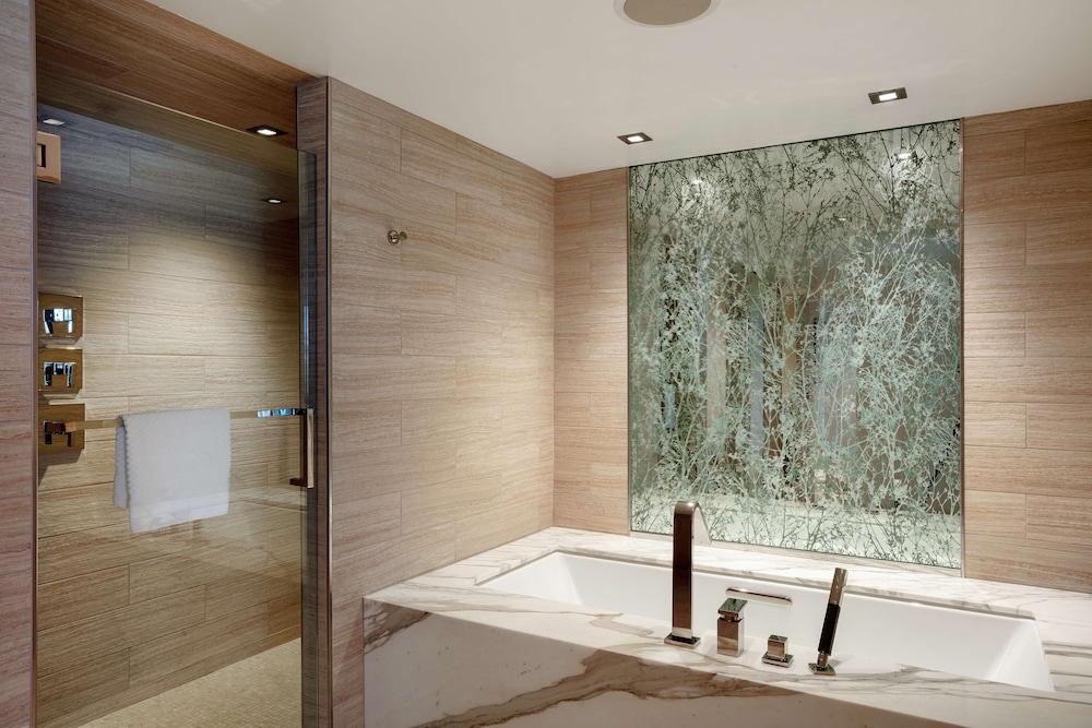 Hilton McLean Tysons Corner - photo 37