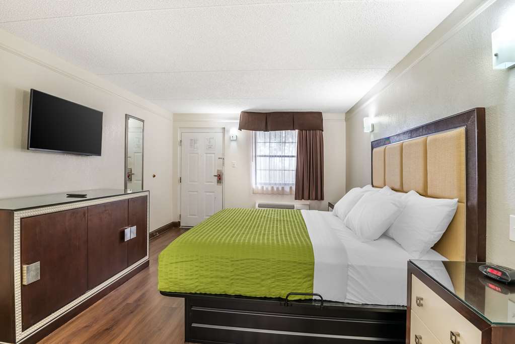 Econo Lodge Richmond North Chesterfield - photo 26