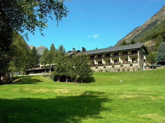 Els Avets - carbon neutral hotel in Unknown City