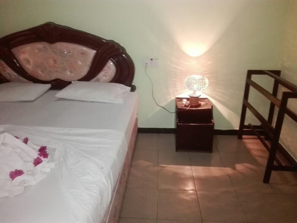 Peacock Solitude Hotel in Polonnaruwa, Sri Lanka