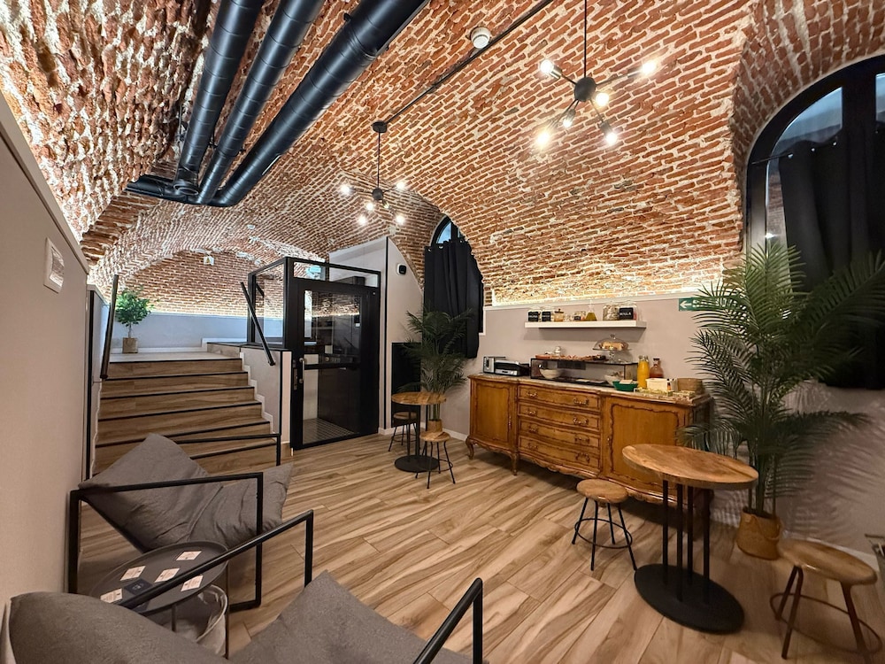 CC Opera Suites - carbon neutral hotel in Madrid