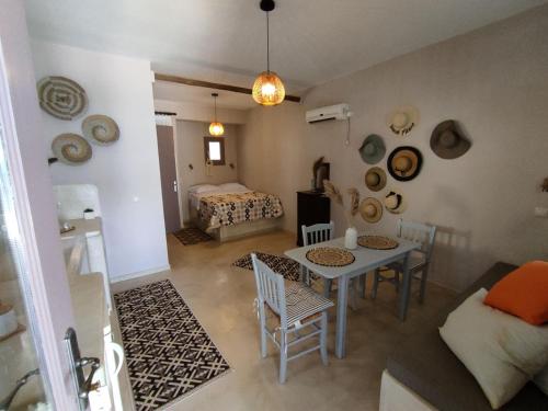 Pallos studio in Marathokampos, Greece