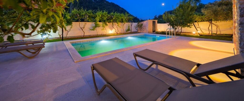 Villa Kızılbella 1 lüks havuzlu korunaklı taş villa — 4-Star Luxury Hotel in Fethiye, Turkey
