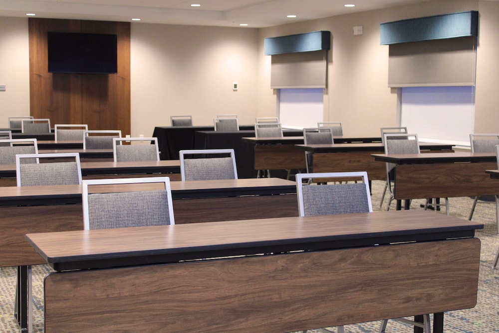 Hampton Inn Buffalo Amherst NY - photo 22