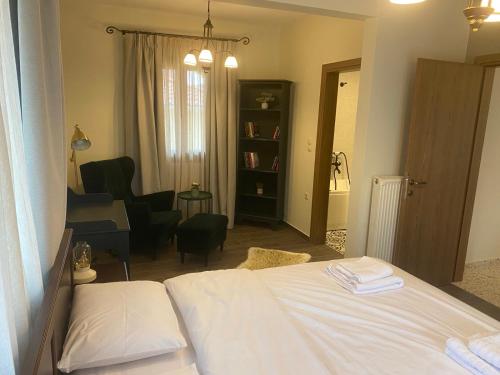 Old Castle 3 — 4-Star Luxury Hotel in Palekastro, Greece