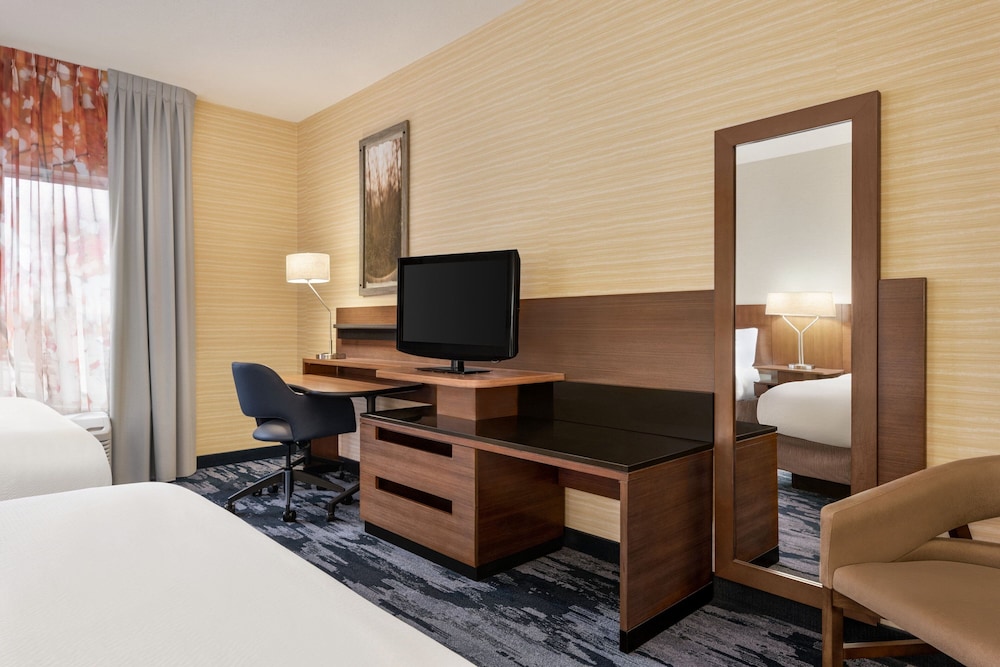 Fairfield Inn & Suites Hershey Chocolate Avenue - photo 15