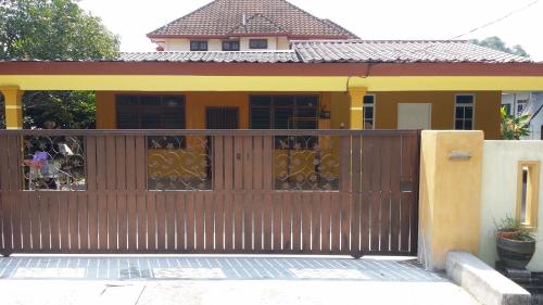 IsMa Lumut Homestay — 4-Star Luxury Hotel in Lumut, Malaysia
