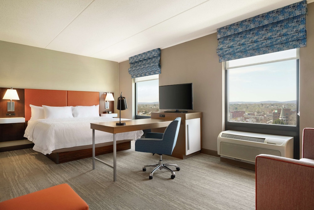 Hampton Inn & Suites Ephrata Mountain Springs - photo 12