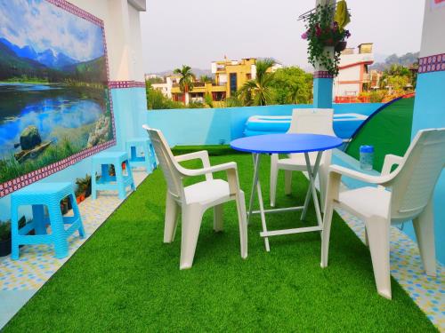 Cupidtrails Backpacker's Penthouse — 5-Star Luxury Hotel in Guwahati, India
