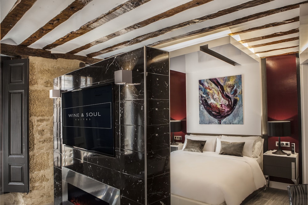 Wine & Soul Suites - carbon neutral hotel in Haro