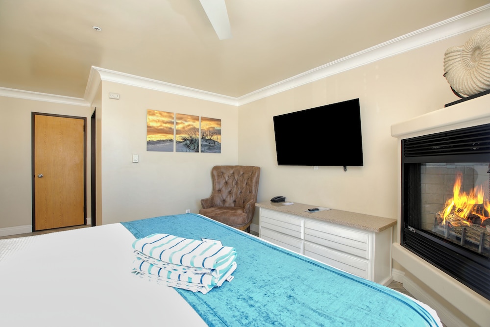 SeaVenture Beach Hotel - photo 9