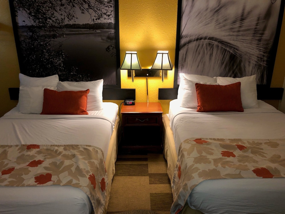 Super 8 Moorhead - photo 11