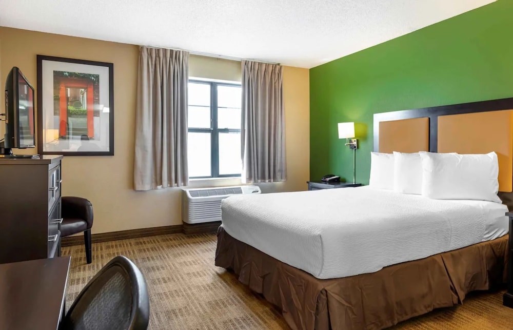 Relax Suites Extended Stay La Mirada - photo 11