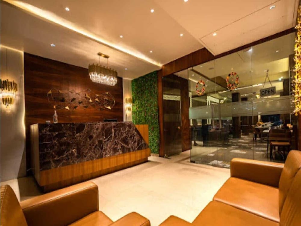 The Topaz Hotel — Bilaspur — photo 3