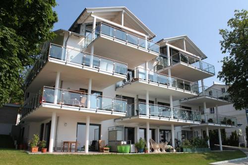 Villa Friede Marie Ostseeweitblick — 4-Star Luxury Hotel in Sassnitz, Germany