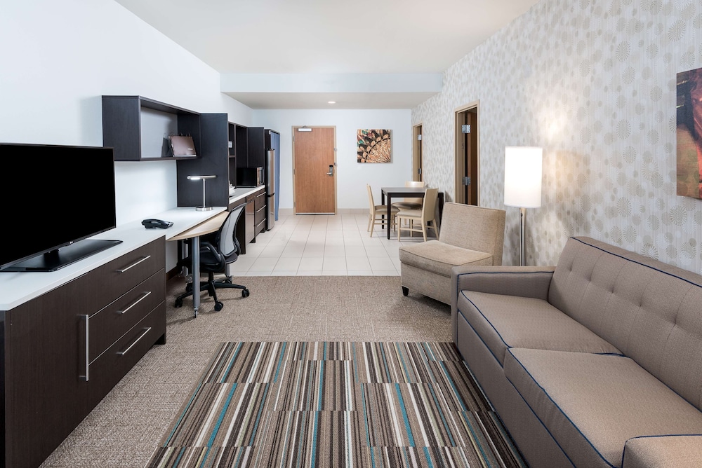 Home2 Suites by Hilton Ft. Lauderdale Airport Cruise Port - photo 9