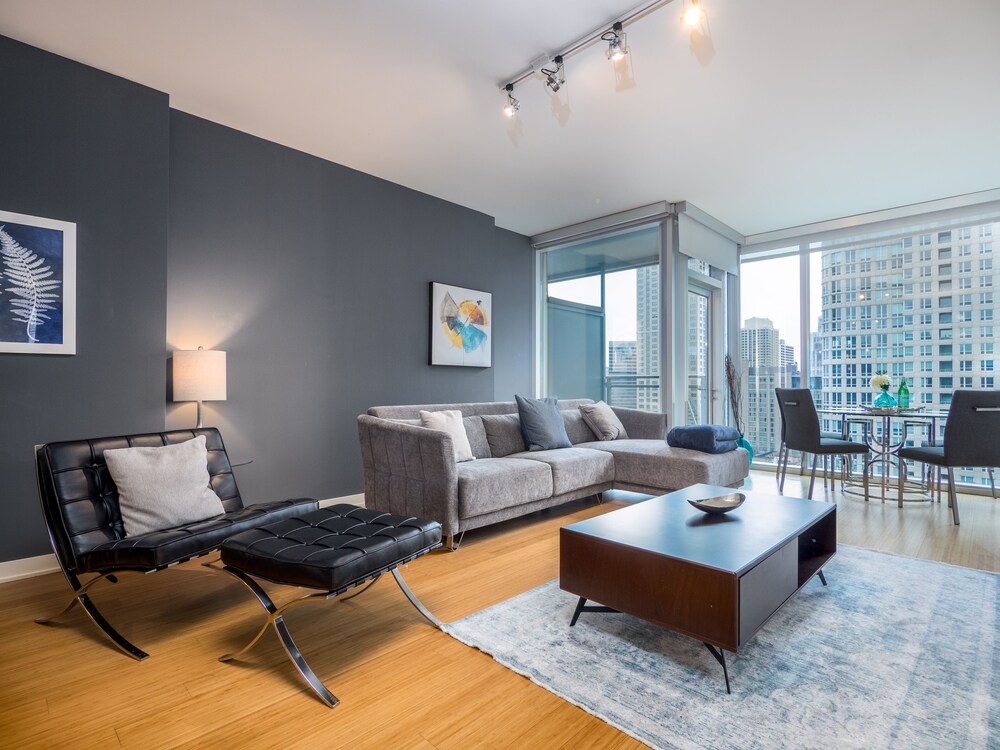 Furnished Suites in the Heart of River North - photo 8