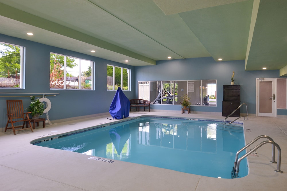 Holiday Inn Express & Suites Chattanooga by IHG - photo 29