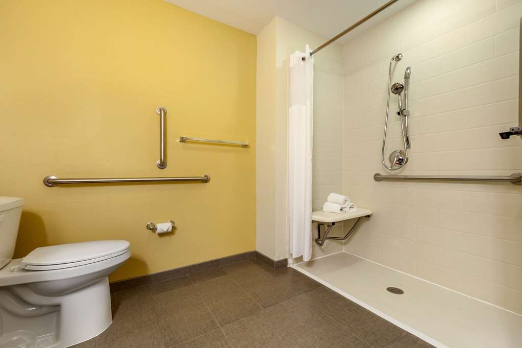 Sleep Inn & Suites Fargo Medical Center - photo 12