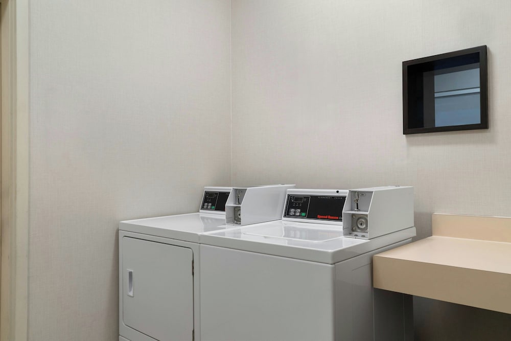 Courtyard By Marriott Fayetteville Fort Bragg Spring Lake - photo 36