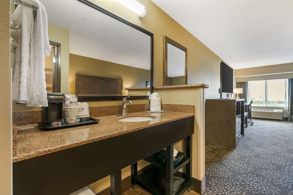 Best Western Columbia River Waterfront Hotel Astoria - photo 14